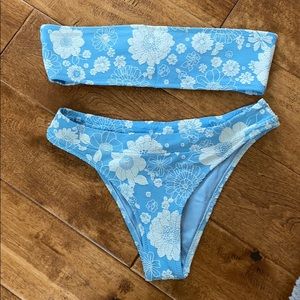 Triangl floral bikini set with matching bag !
